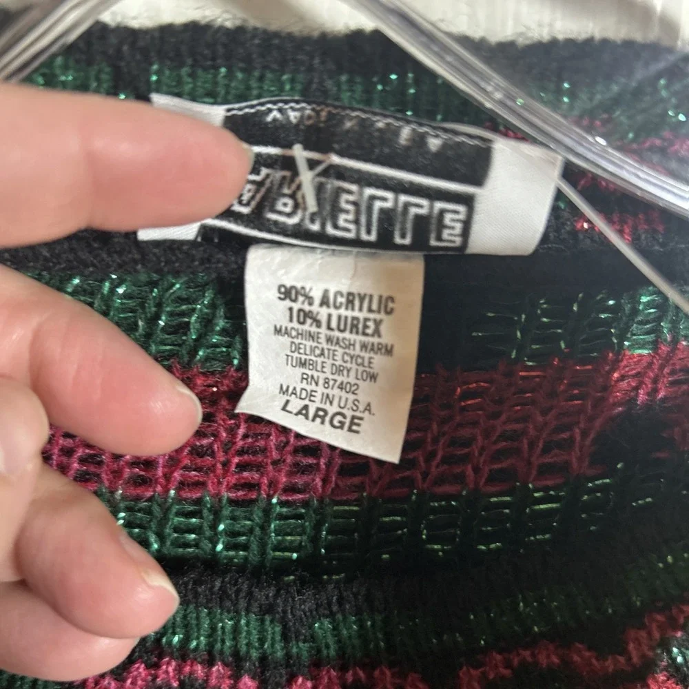 Vintage NWT 80s 90s Arielle Sweater Womens L Black Green Red Metallic Roses‎